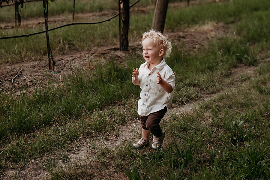 Toddler photographer